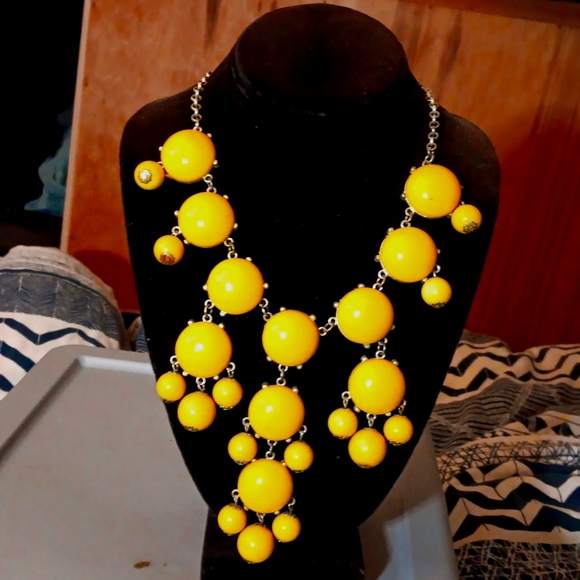 Flotera Ally with Acrylic Stone Design Necklace - Picture 1 of 8